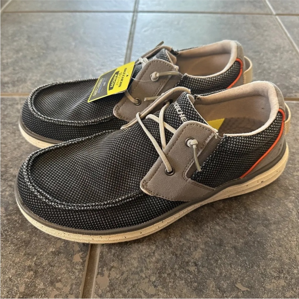 SKECHERS Morelo-Pastrano Men's 8 Navy Canvas Slip On Moc Toe Lightweight Loafer